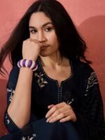 Floral Printed Kurta & Trousers With Dupatta - Image 4