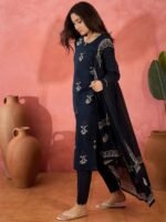 Floral Printed Kurta & Trousers With Dupatta - Image 2
