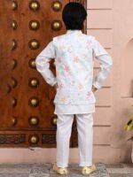 Boys Band Collar Straight Kurta With Pyjamas And Jacket - Image 2